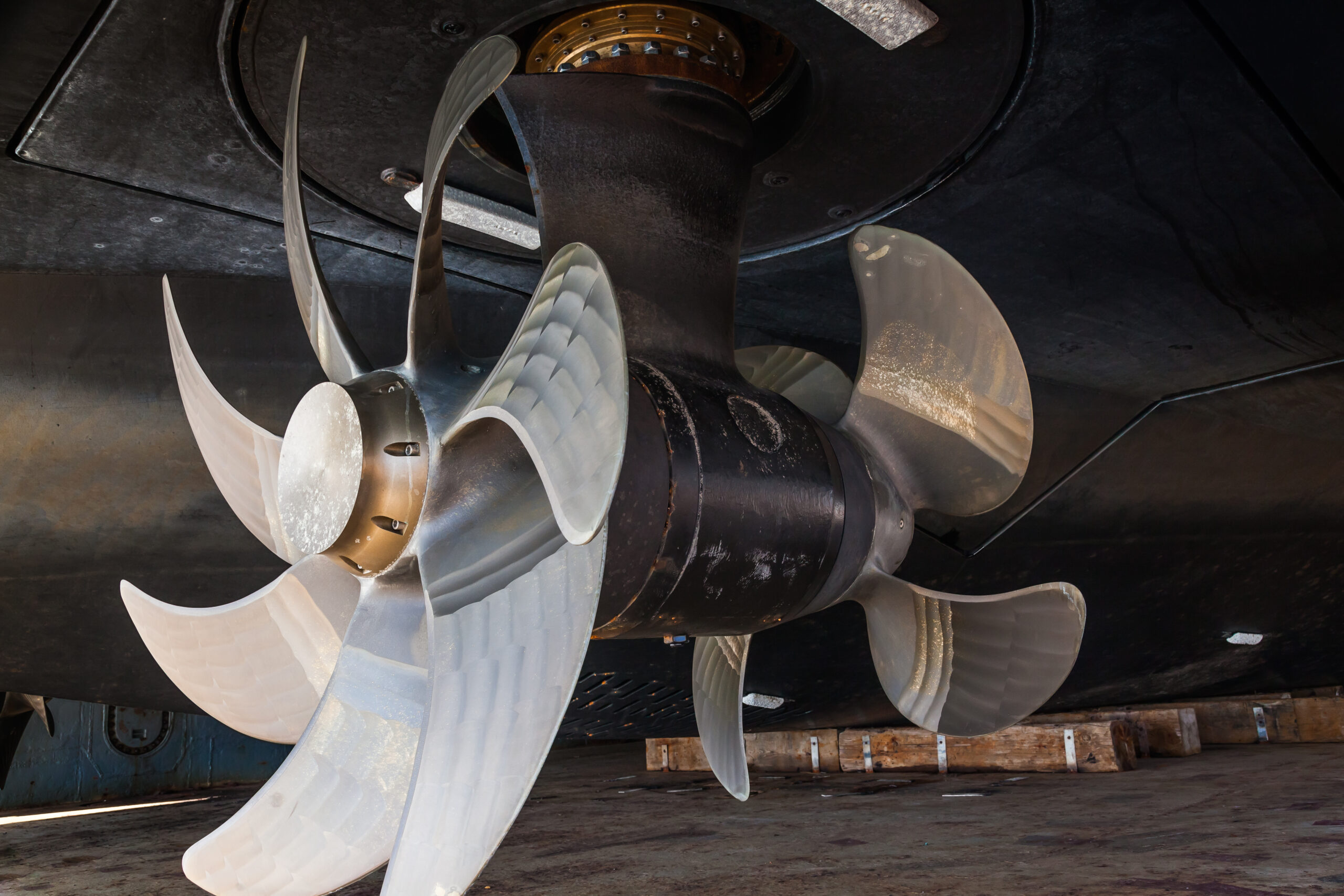 Effect of pressure pores size on hydrodynamic and hydroacoustic marine propeller performances under cavitating case Image