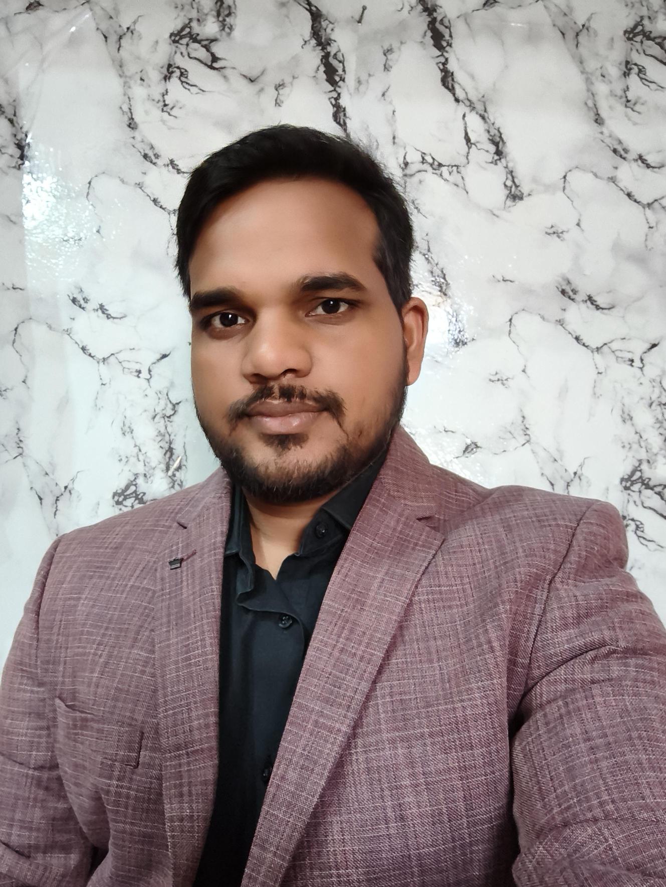 Dr Neeraj Yadav Image